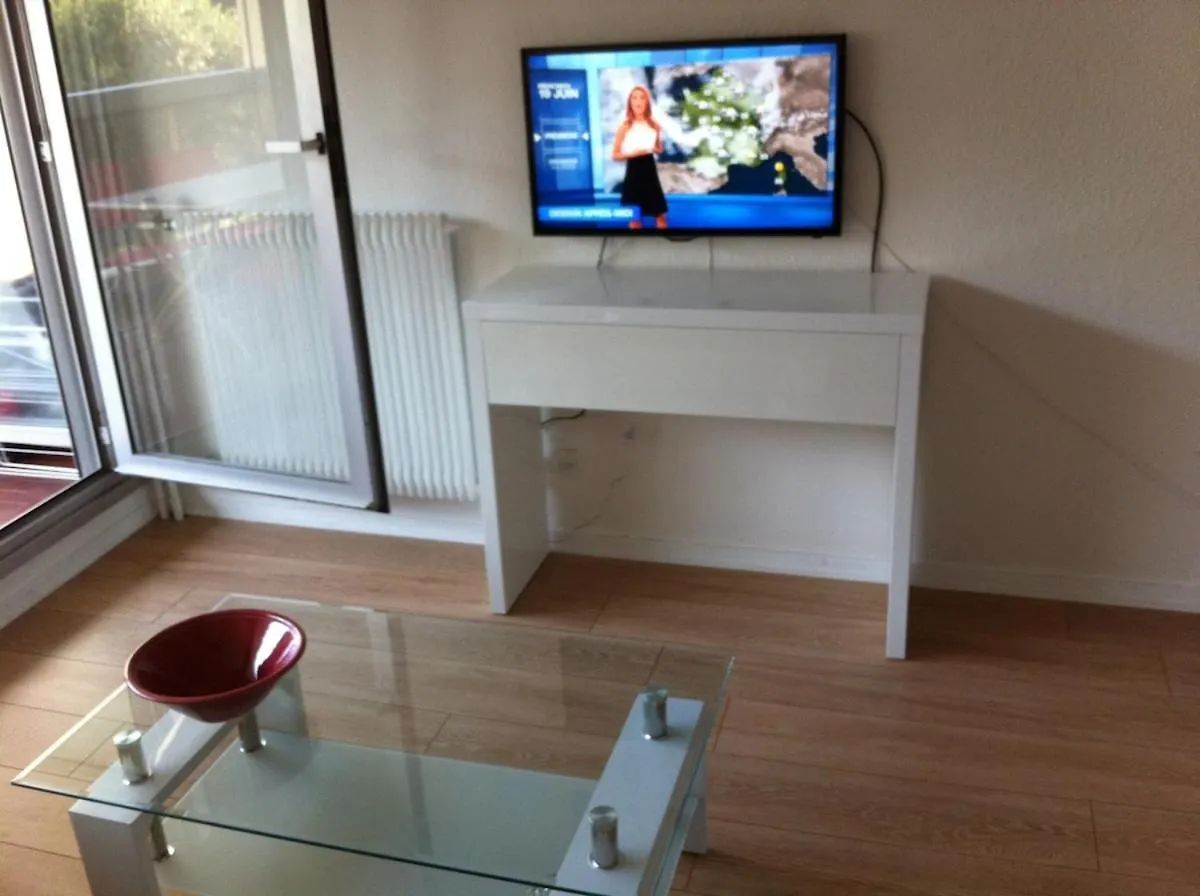 Holiday home Joli Studio 4Pers Piscine Tout Confort Juan-les-Pins