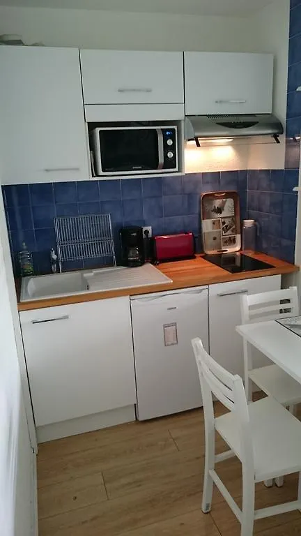 Holiday home Joli Studio 4Pers Piscine Tout Confort Juan-les-Pins